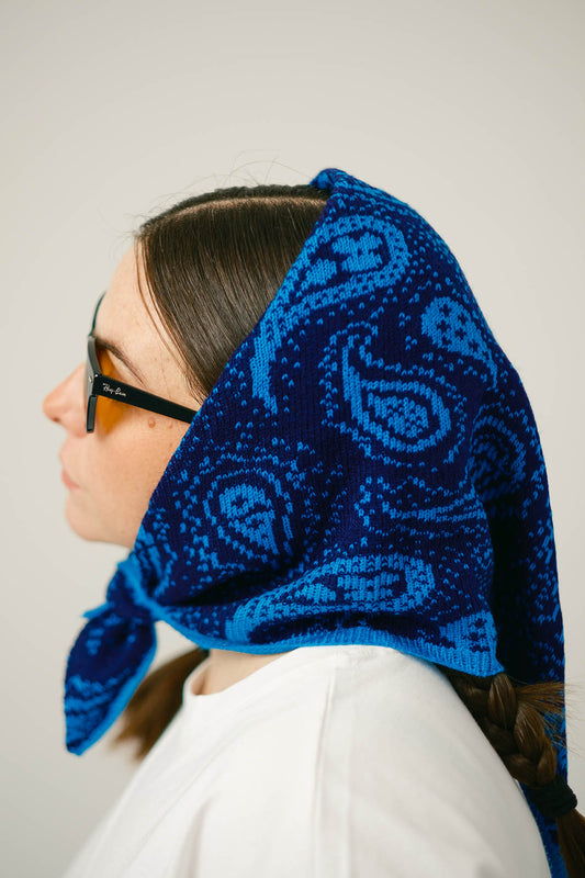 Bandana tejida azul