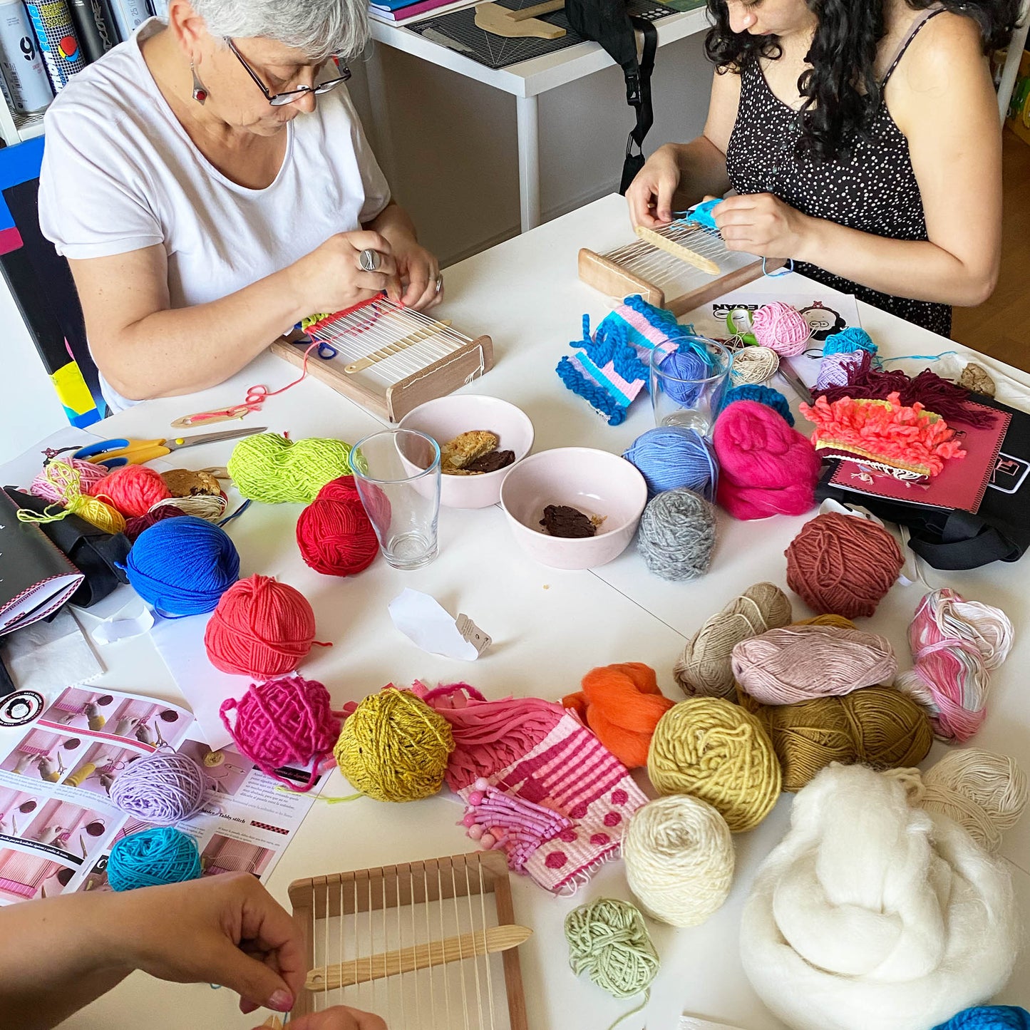 TALLER DE MARCAPAGINAS TEJIDO A TELAR