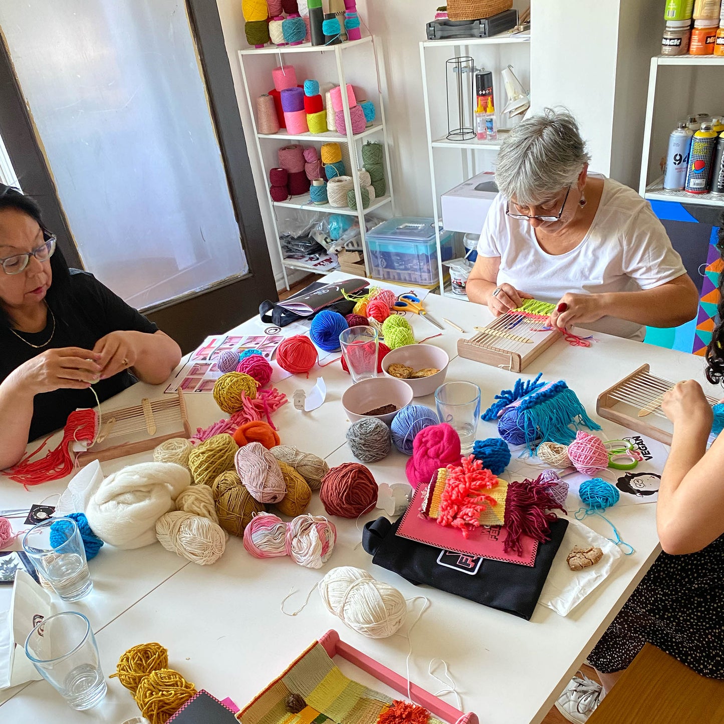 TALLER DE MARCAPAGINAS TEJIDO A TELAR